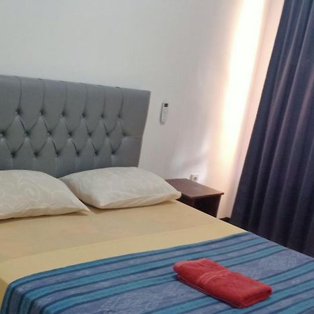 Dewi Garden Guesthouse Kuta  Dış mekan fotoğraf