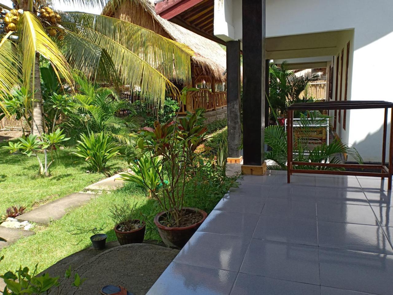 Dewi Garden Guesthouse Kuta  Dış mekan fotoğraf