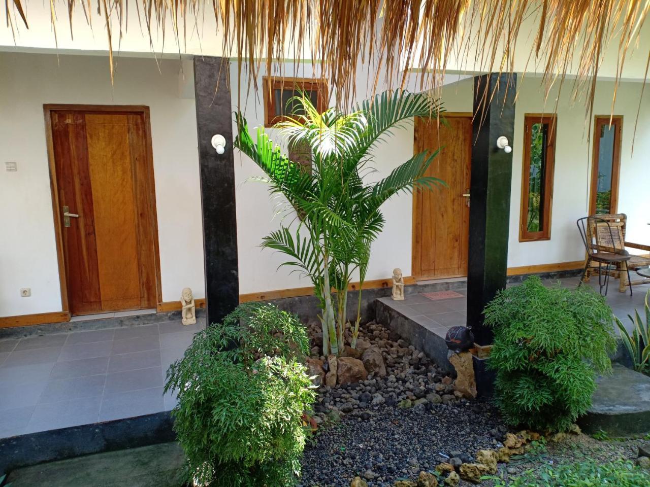 Dewi Garden Guesthouse Kuta  Dış mekan fotoğraf