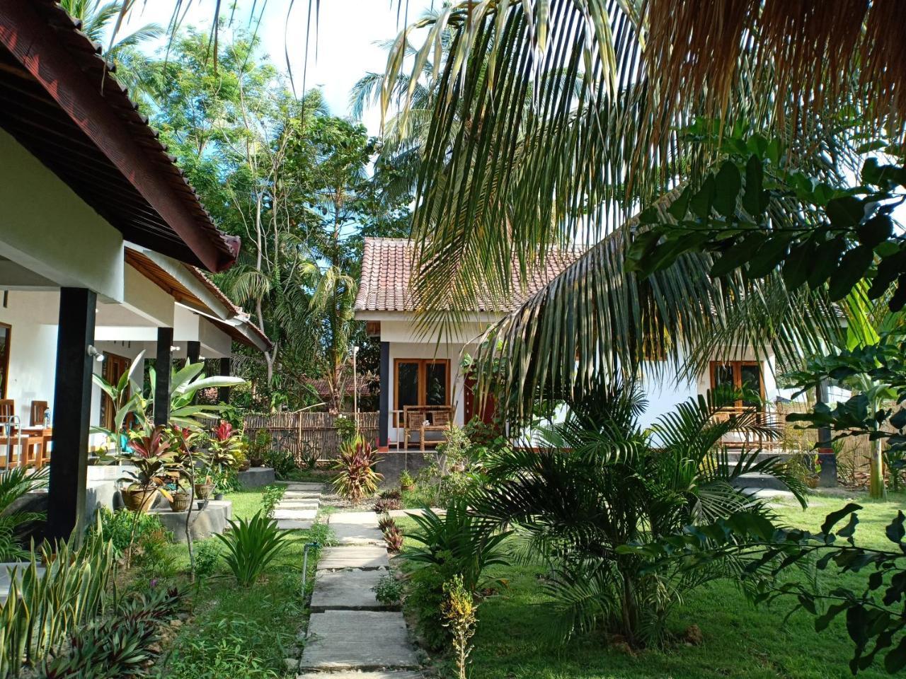 Dewi Garden Guesthouse Kuta  Dış mekan fotoğraf